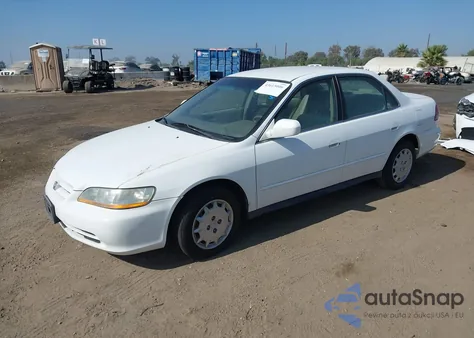 2002 Honda Accord 2.3 Lx из США, поврежденный, VIN 1HGCG56492A096029